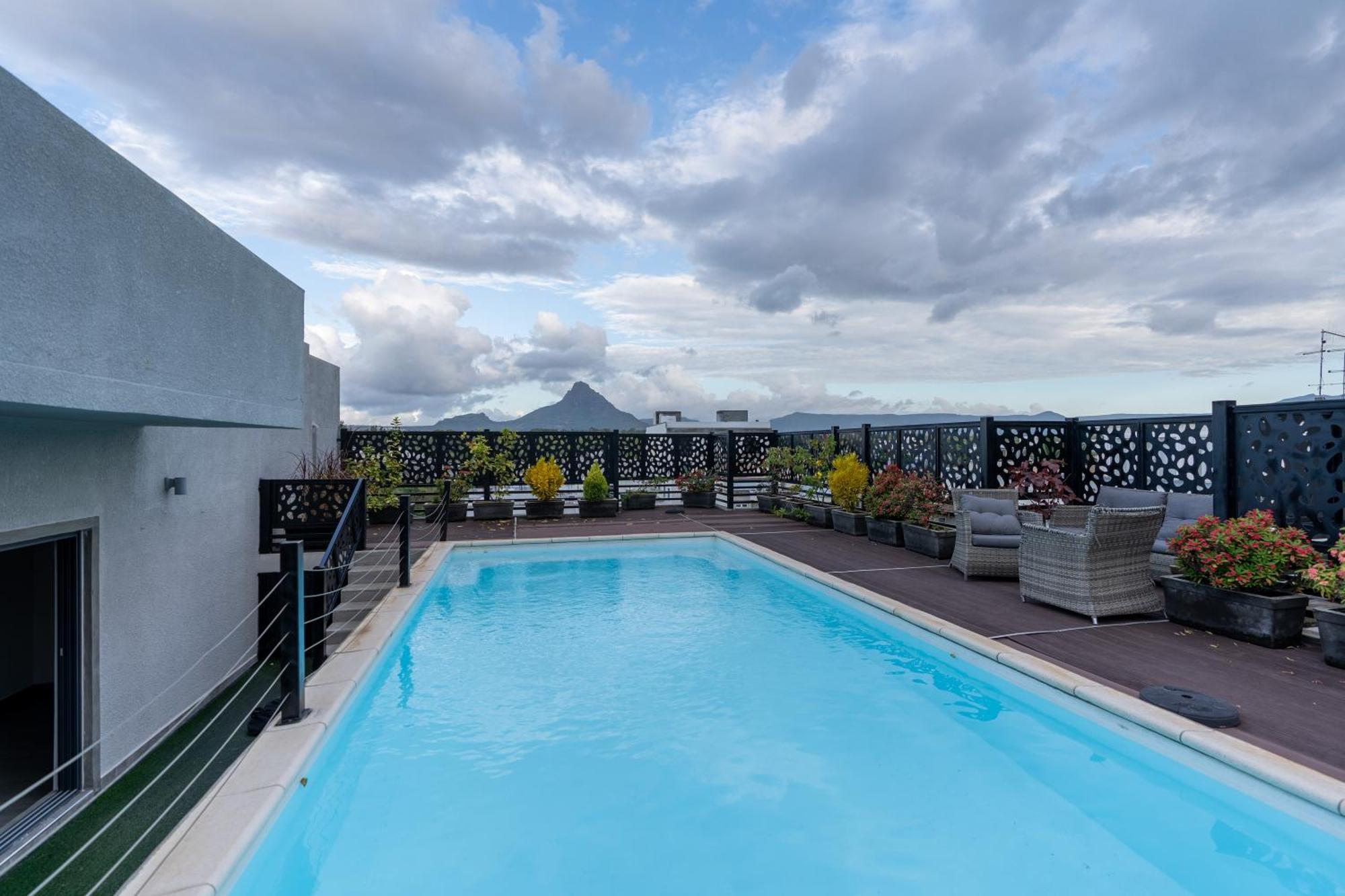 Shanti Haveli Beachfront Apartments Flic-en-Flacq 외부 사진